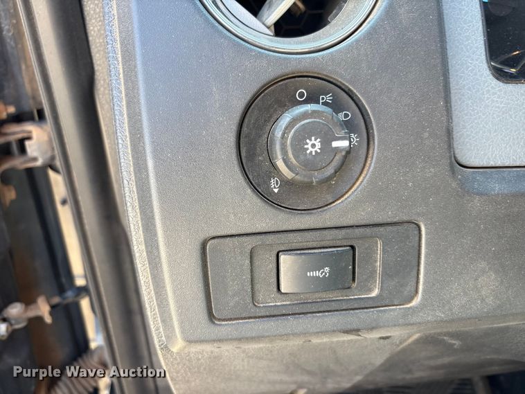 image for item EU4682 2011 Ford F150 SuperCrew pickup truck