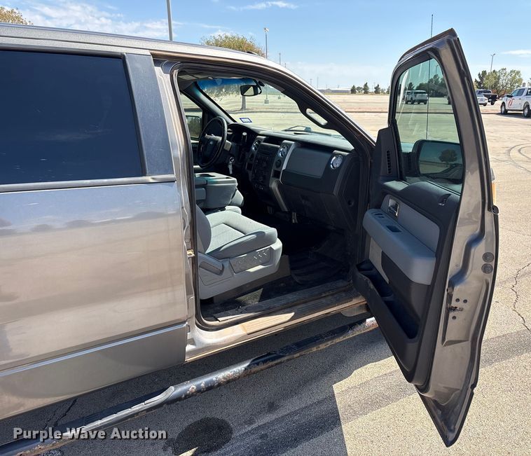 image for item EU4682 2011 Ford F150 SuperCrew pickup truck