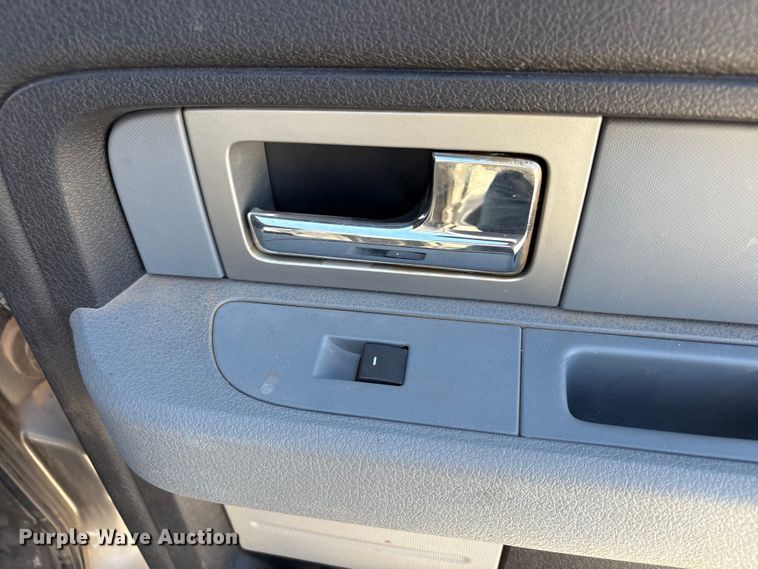 image for item EU4682 2011 Ford F150 SuperCrew pickup truck