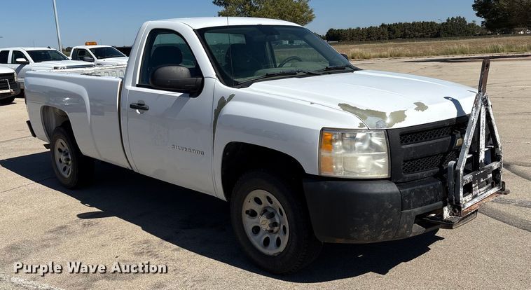 image for item EU4683 2011 Chevrolet Silverado 1500 pickup truck