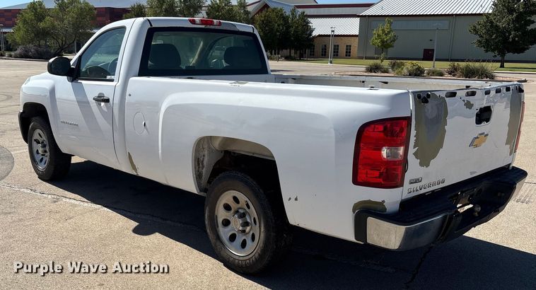 image for item EU4683 2011 Chevrolet Silverado 1500 pickup truck