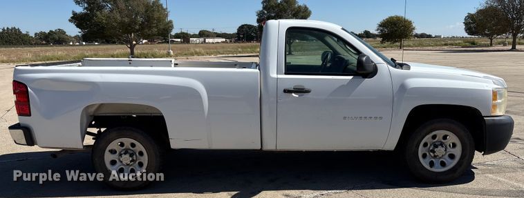 image for item EU4684 2011 Chevrolet Silverado 1500 pickup truck