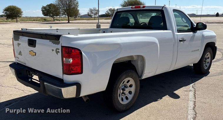 image for item EU4684 2011 Chevrolet Silverado 1500 pickup truck