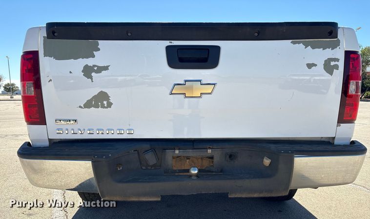 image for item EU4684 2011 Chevrolet Silverado 1500 pickup truck