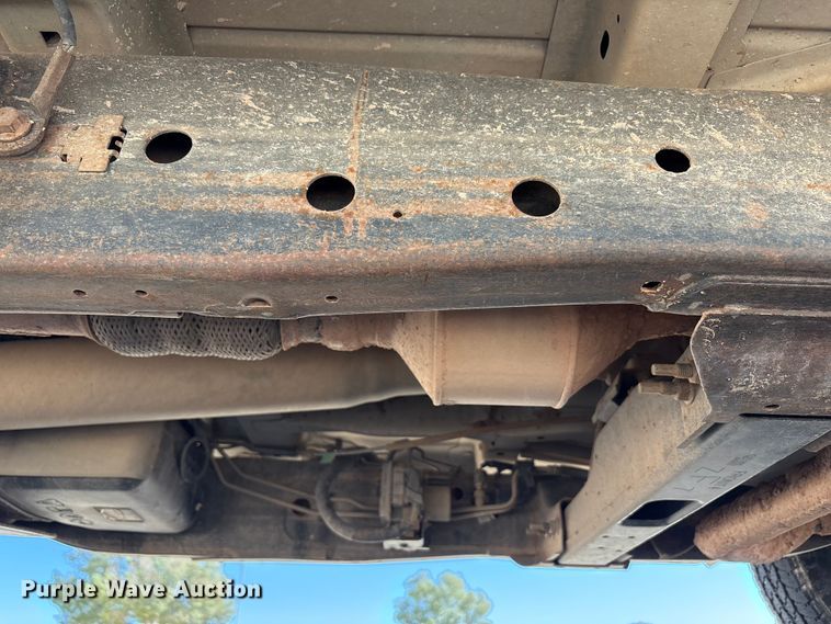 image for item EU4684 2011 Chevrolet Silverado 1500 pickup truck