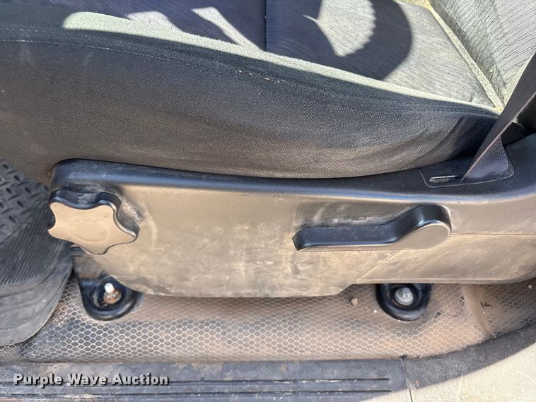 image for item EU4684 2011 Chevrolet Silverado 1500 pickup truck