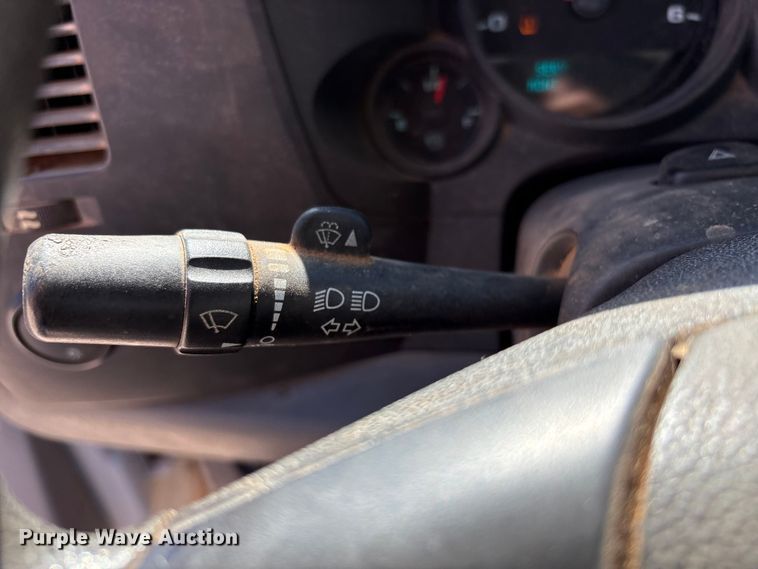 image for item EU4684 2011 Chevrolet Silverado 1500 pickup truck