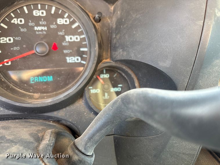 image for item EU4684 2011 Chevrolet Silverado 1500 pickup truck