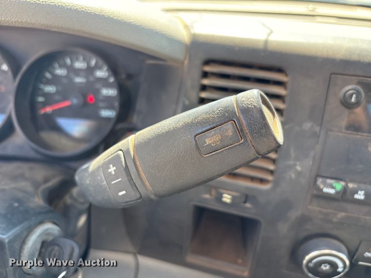 image for item EU4684 2011 Chevrolet Silverado 1500 pickup truck