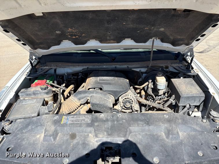 image for item EU4684 2011 Chevrolet Silverado 1500 pickup truck