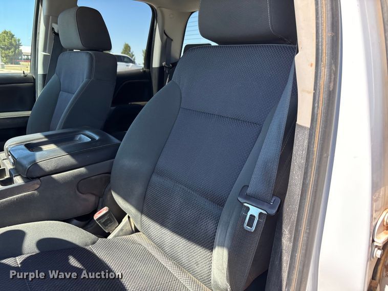 image for item EU4685 2015 Chevrolet Silverado 1500 Double Cab pickup truck