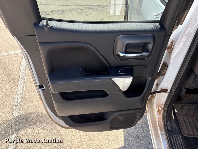 image for item EU4685 2015 Chevrolet Silverado 1500 Double Cab pickup truck