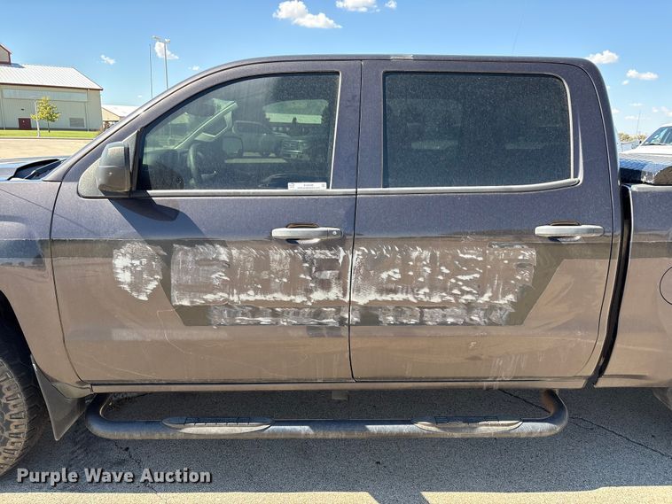 image for item EU4688 2015 Chevrolet Silverado 1500 Crew Cab pickup truck