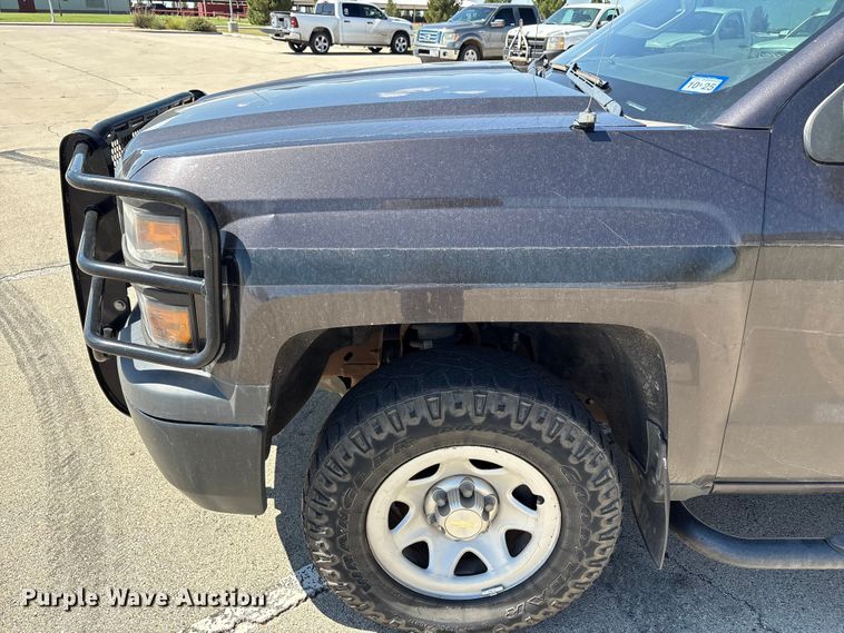 image for item EU4688 2015 Chevrolet Silverado 1500 Crew Cab pickup truck