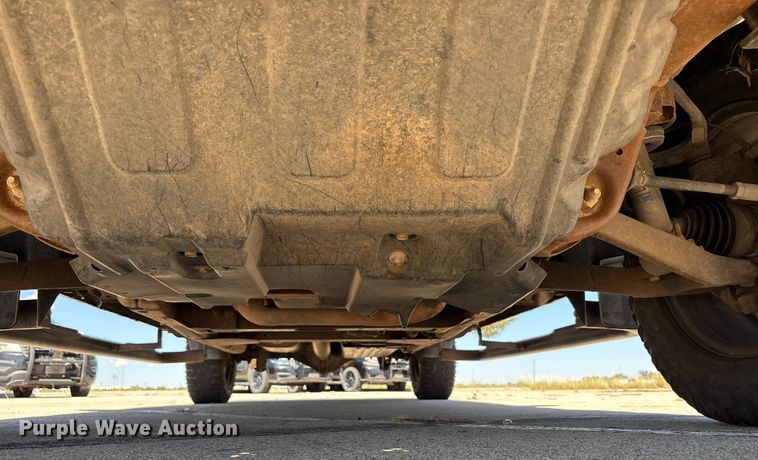 image for item EU4688 2015 Chevrolet Silverado 1500 Crew Cab pickup truck