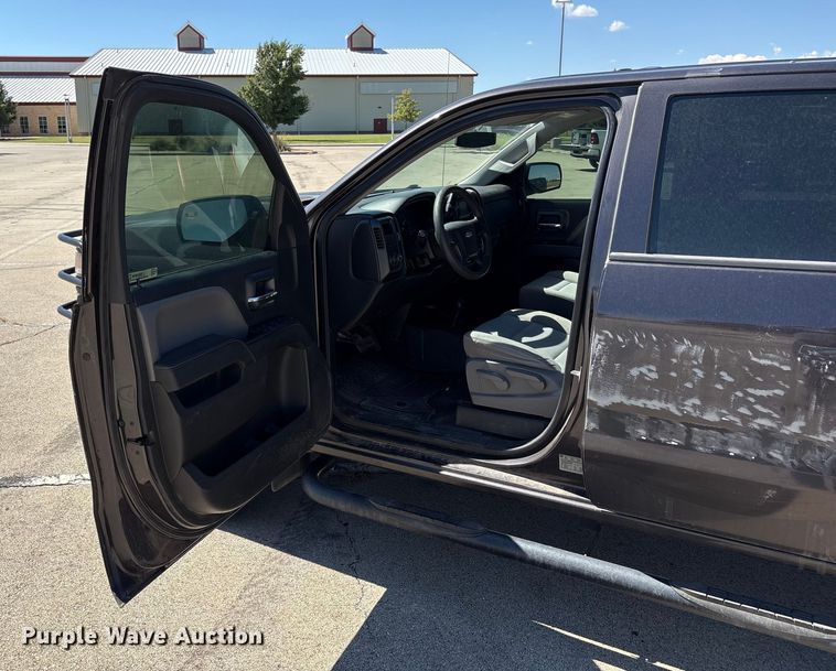 image for item EU4688 2015 Chevrolet Silverado 1500 Crew Cab pickup truck