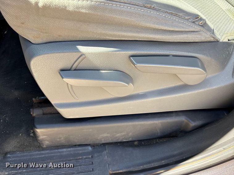 image for item EU4688 2015 Chevrolet Silverado 1500 Crew Cab pickup truck