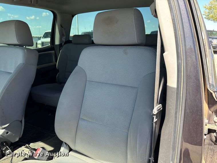 image for item EU4688 2015 Chevrolet Silverado 1500 Crew Cab pickup truck