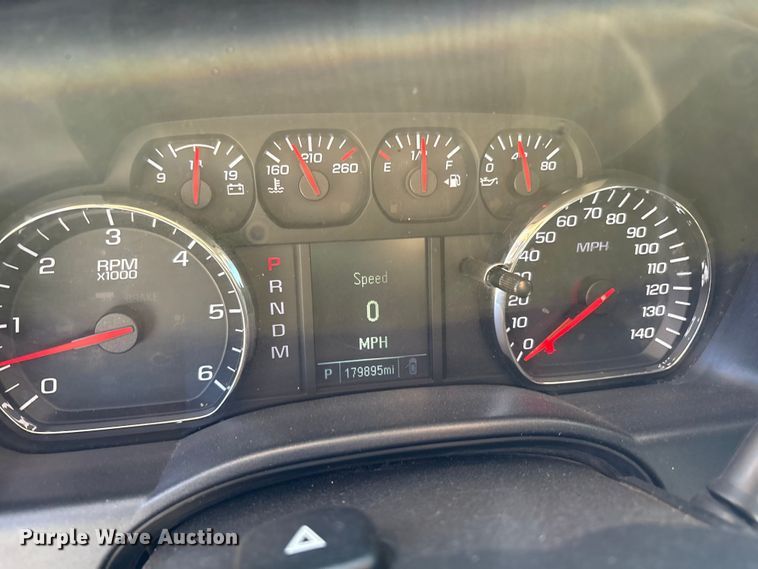 image for item EU4688 2015 Chevrolet Silverado 1500 Crew Cab pickup truck