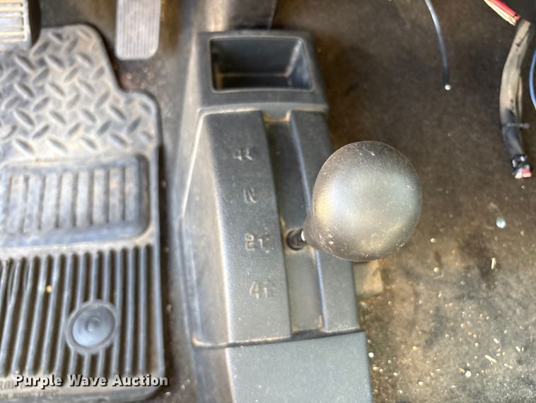 image for item EU4688 2015 Chevrolet Silverado 1500 Crew Cab pickup truck