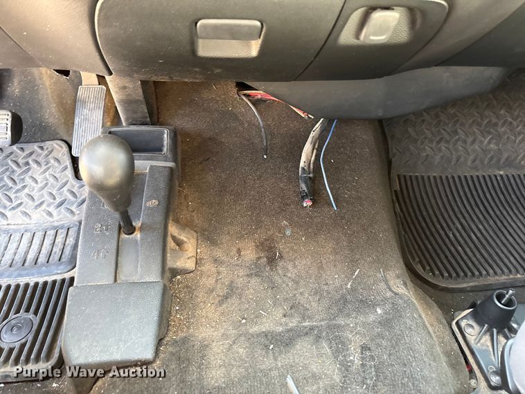 image for item EU4688 2015 Chevrolet Silverado 1500 Crew Cab pickup truck