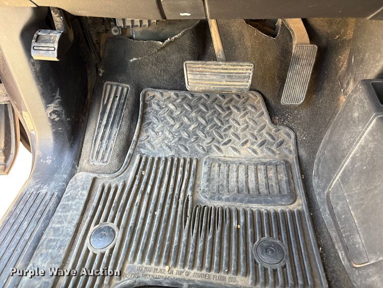 image for item EU4688 2015 Chevrolet Silverado 1500 Crew Cab pickup truck