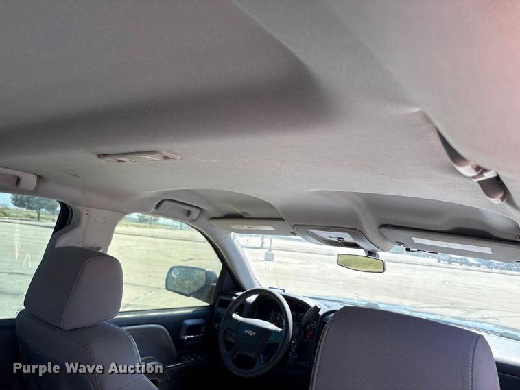 image for item EU4688 2015 Chevrolet Silverado 1500 Crew Cab pickup truck