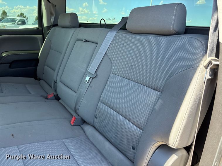 image for item EU4688 2015 Chevrolet Silverado 1500 Crew Cab pickup truck