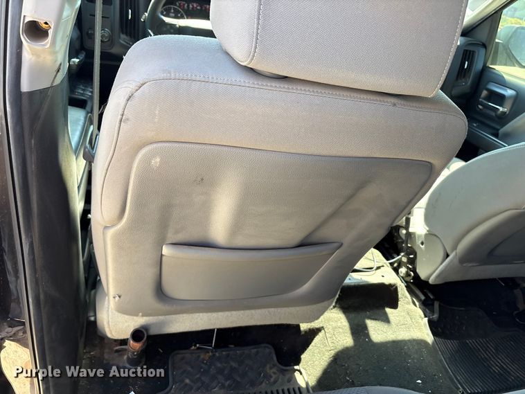 image for item EU4688 2015 Chevrolet Silverado 1500 Crew Cab pickup truck