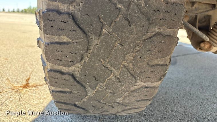 image for item EU4688 2015 Chevrolet Silverado 1500 Crew Cab pickup truck