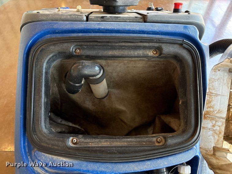 image for item EU4692 Chariot iScrub 24 floor scrubber