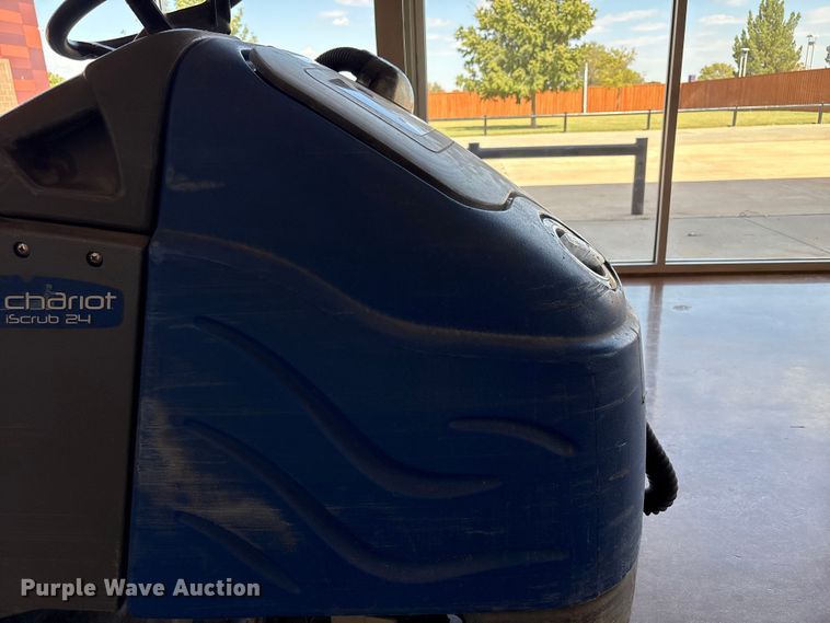 image for item EU4692 Chariot iScrub 24 floor scrubber