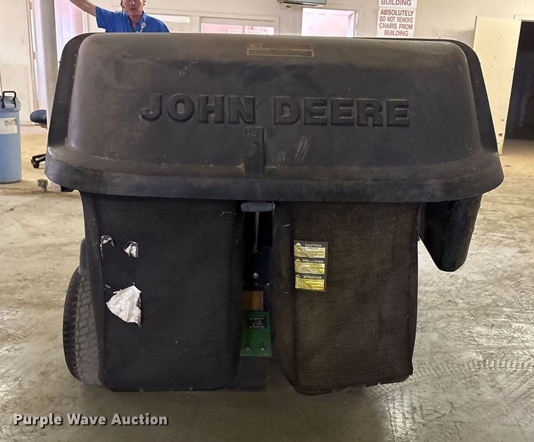 image for item EU4694 2011 John Deere EZtrak ZTR lawn mower