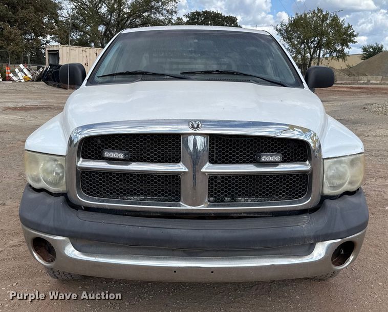 image for item EU5019 2002 Dodge Ram 1500 Quad Cab flatbed pickup truck