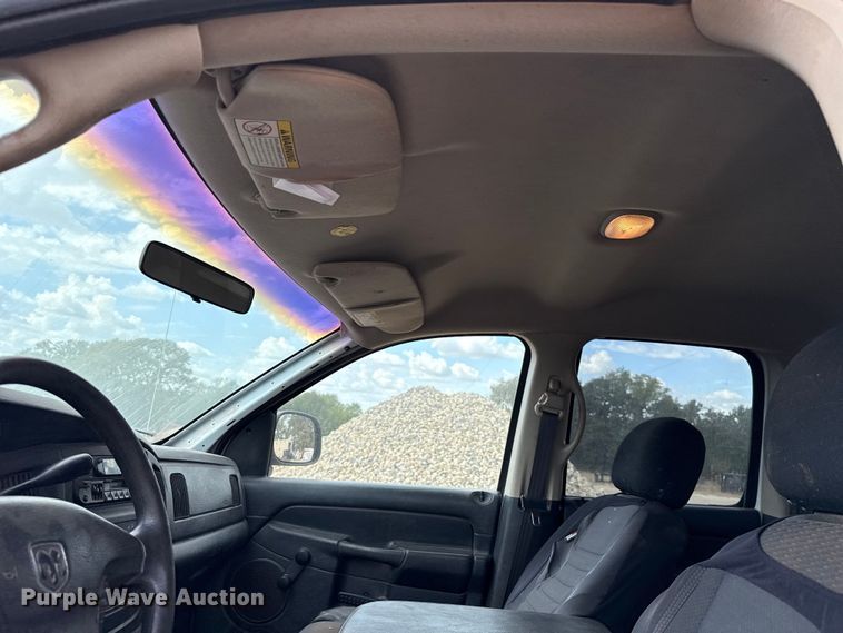 image for item EU5019 2002 Dodge Ram 1500 Quad Cab flatbed pickup truck