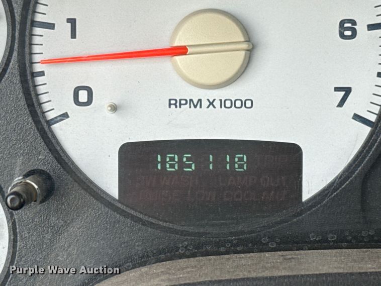 image for item EU5019 2002 Dodge Ram 1500 Quad Cab flatbed pickup truck