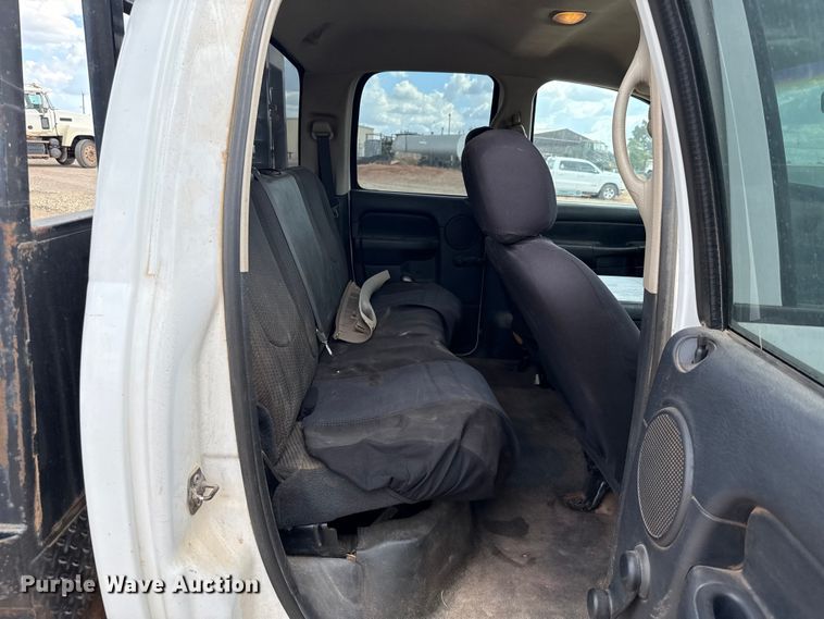 image for item EU5019 2002 Dodge Ram 1500 Quad Cab flatbed pickup truck