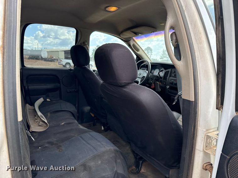 image for item EU5019 2002 Dodge Ram 1500 Quad Cab flatbed pickup truck