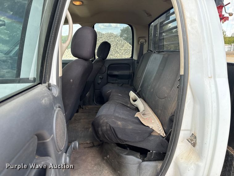 image for item EU5019 2002 Dodge Ram 1500 Quad Cab flatbed pickup truck