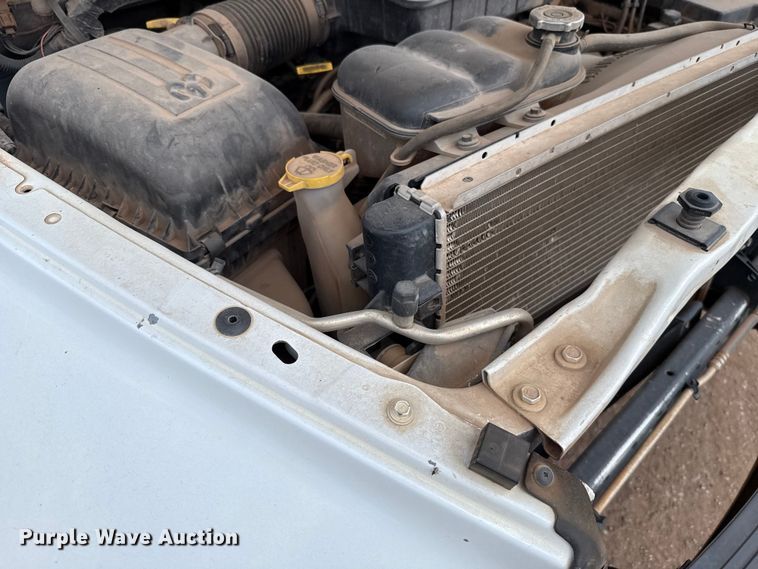 image for item EU5019 2002 Dodge Ram 1500 Quad Cab flatbed pickup truck