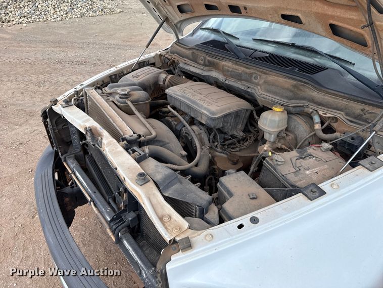 image for item EU5019 2002 Dodge Ram 1500 Quad Cab flatbed pickup truck