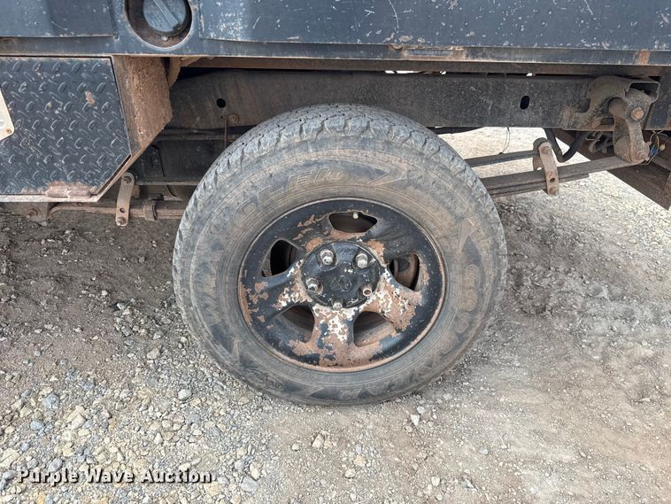 image for item EU5019 2002 Dodge Ram 1500 Quad Cab flatbed pickup truck