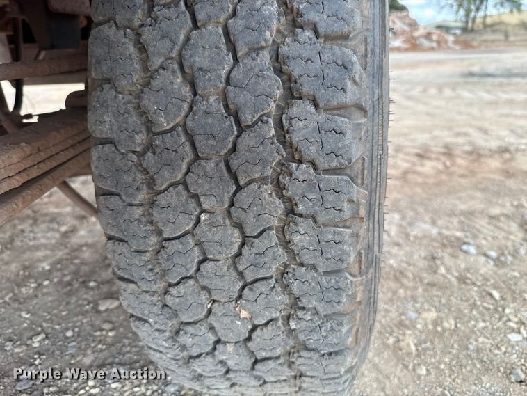 image for item EU5019 2002 Dodge Ram 1500 Quad Cab flatbed pickup truck