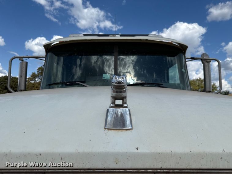 image for item EU5020 2010 Mack CHU613 dump truck