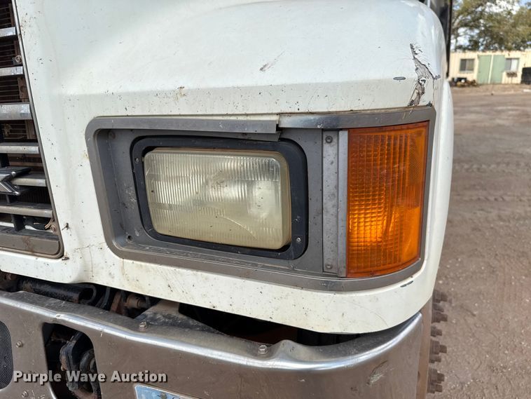 image for item EU5020 2010 Mack CHU613 dump truck