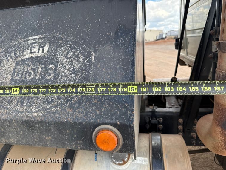 image for item EU5020 2010 Mack CHU613 dump truck