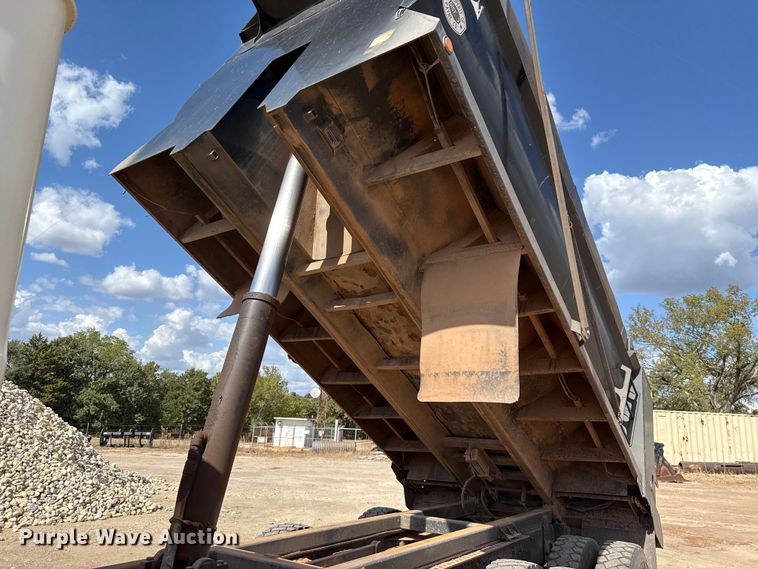 image for item EU5020 2010 Mack CHU613 dump truck