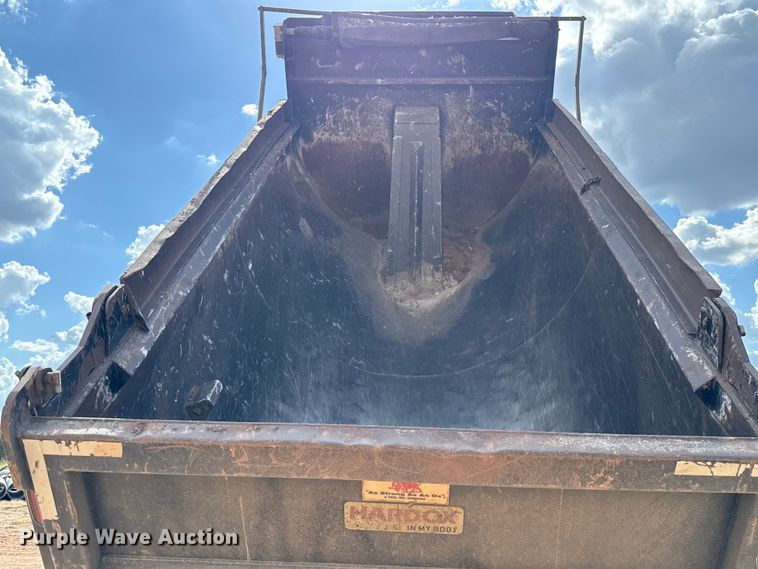 image for item EU5020 2010 Mack CHU613 dump truck