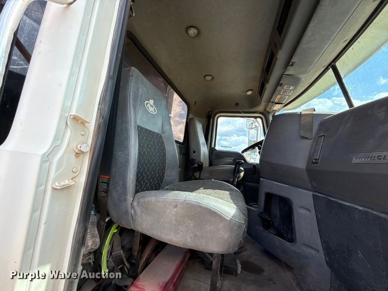 image for item EU5020 2010 Mack CHU613 dump truck