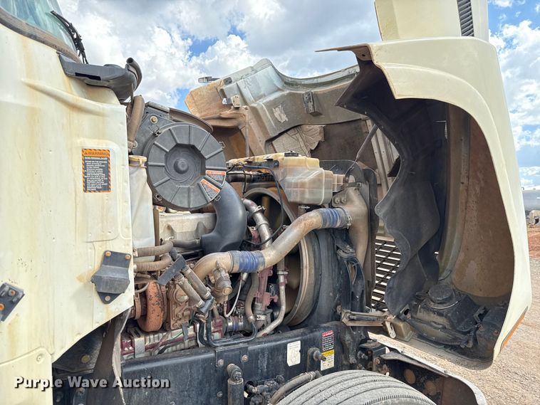 image for item EU5020 2010 Mack CHU613 dump truck